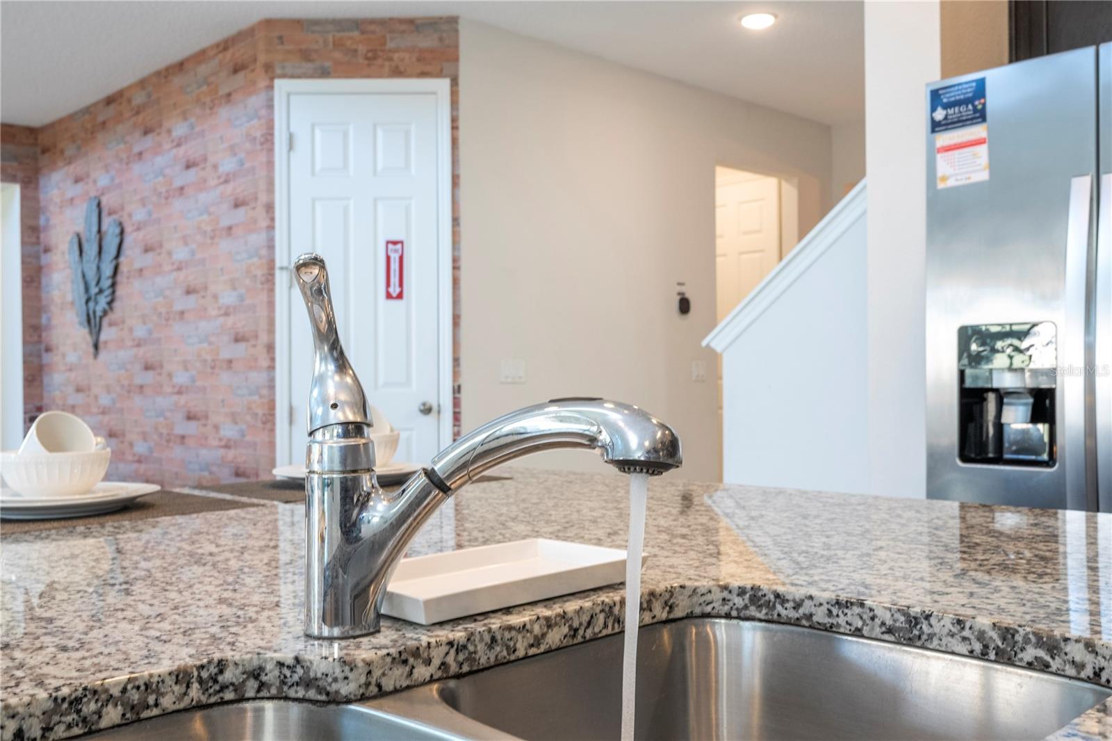 9038 Sunshine Ridge Loop