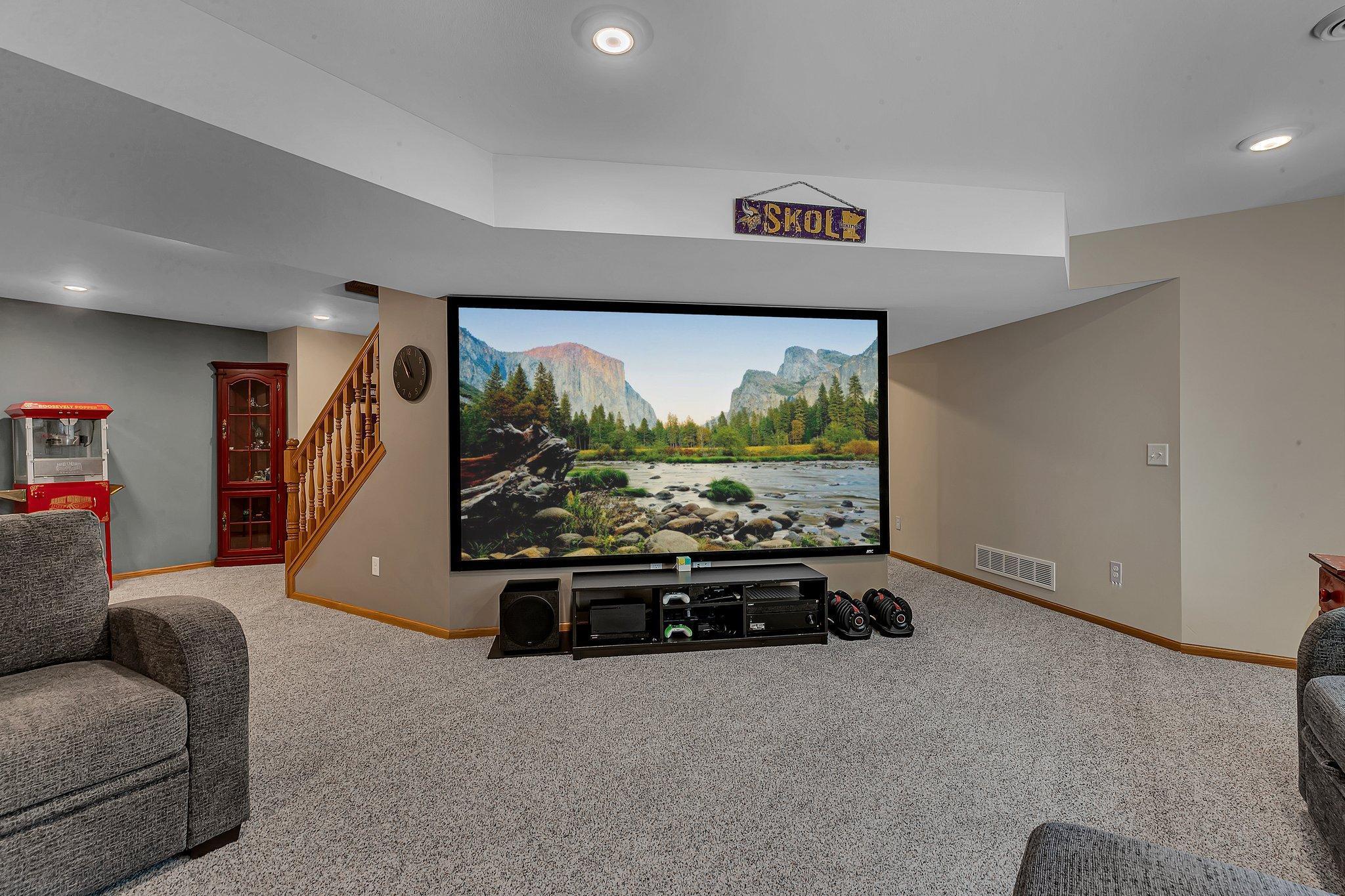 1502 9th Street N