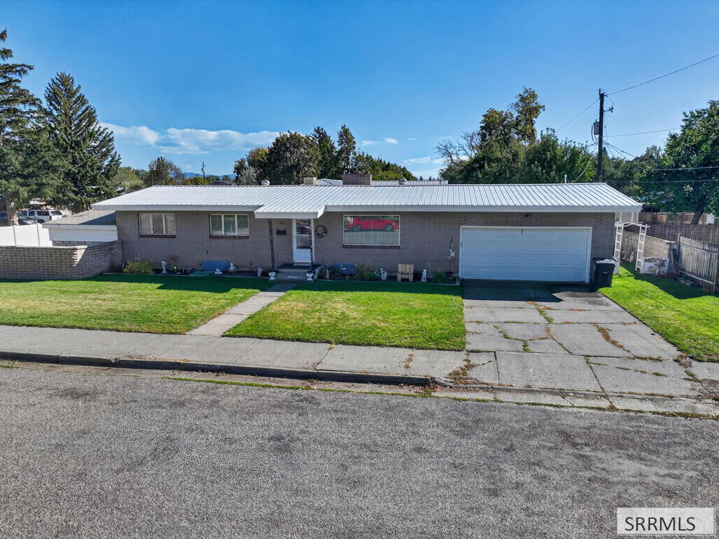 1260 10th Street