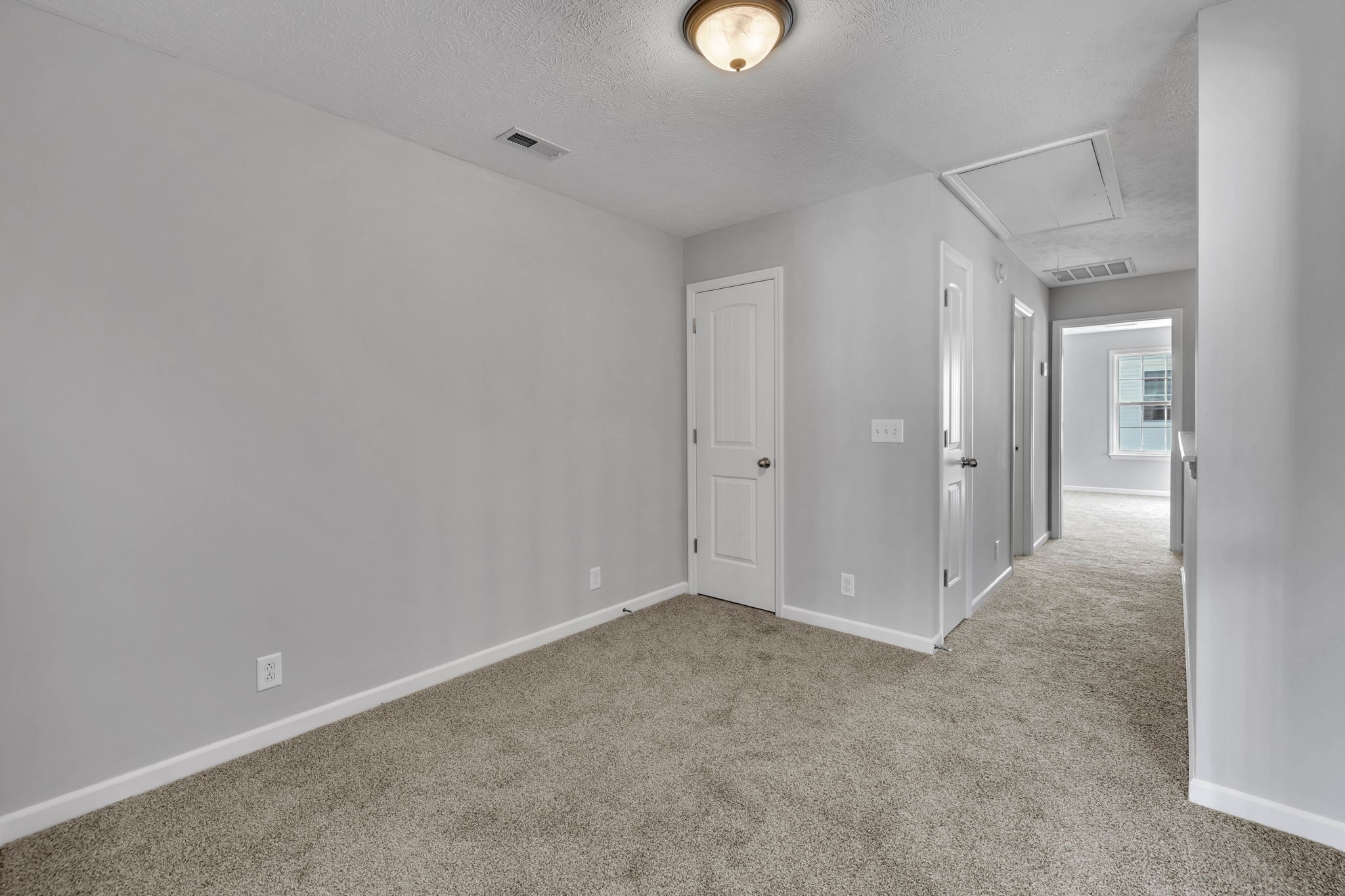 611 Bonneville Ln