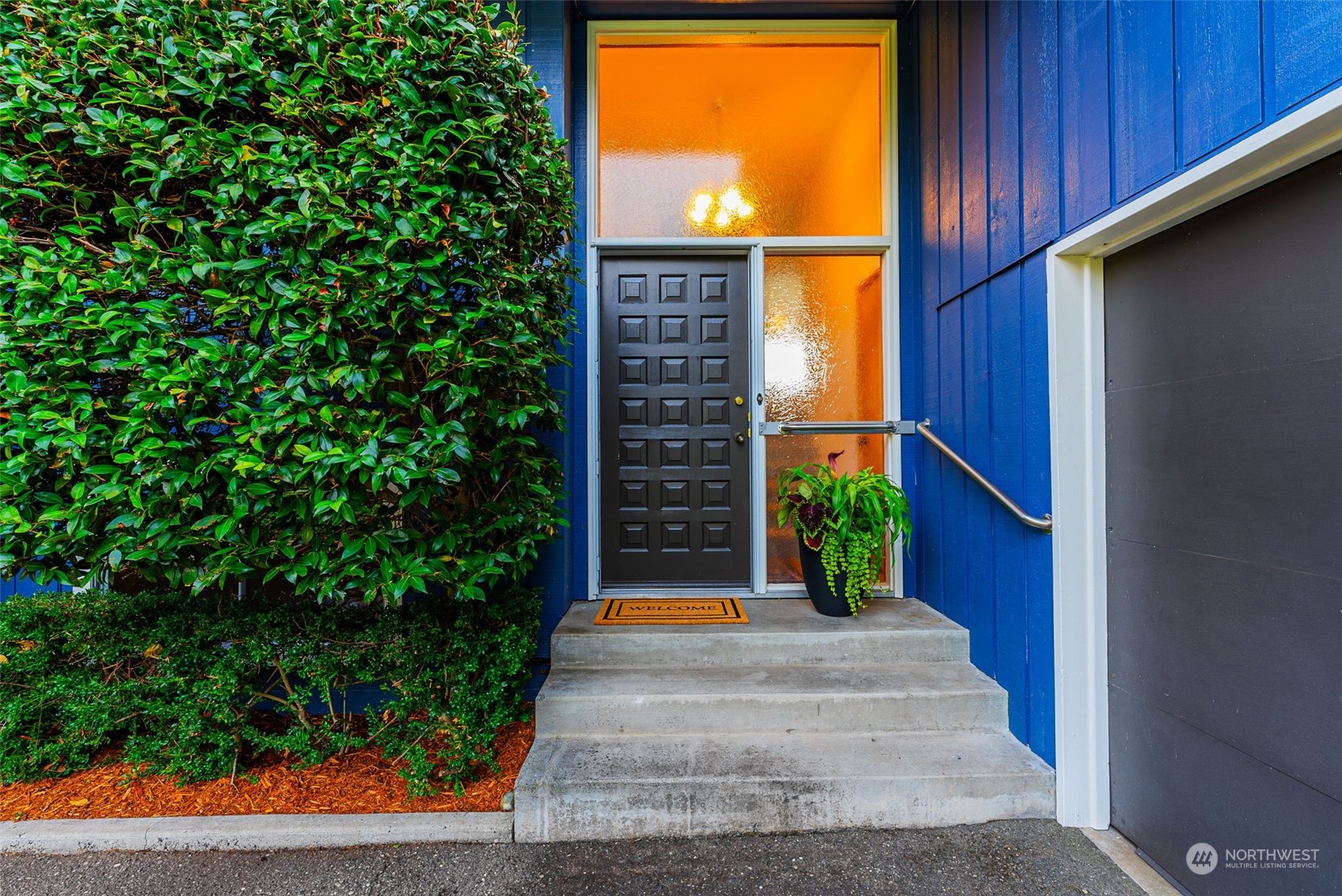 1113 NW Sunlit Lane