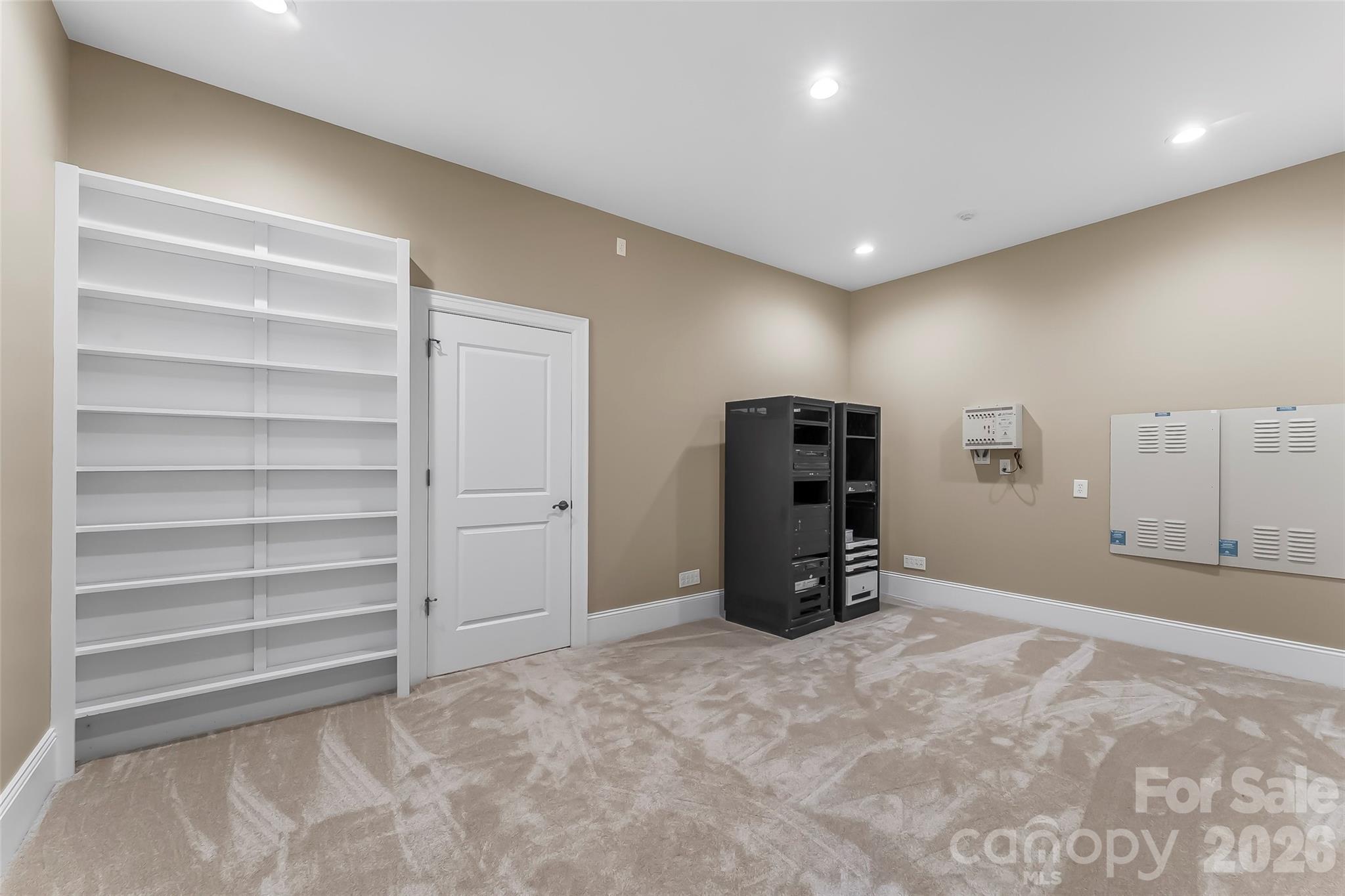 1090 Pearidge Road