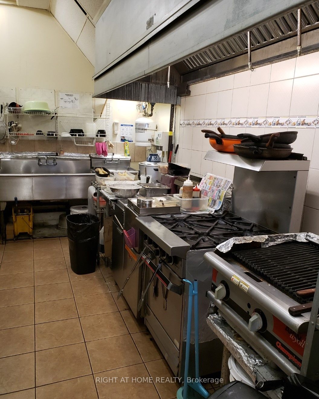 299 S The Queensway N/A 1