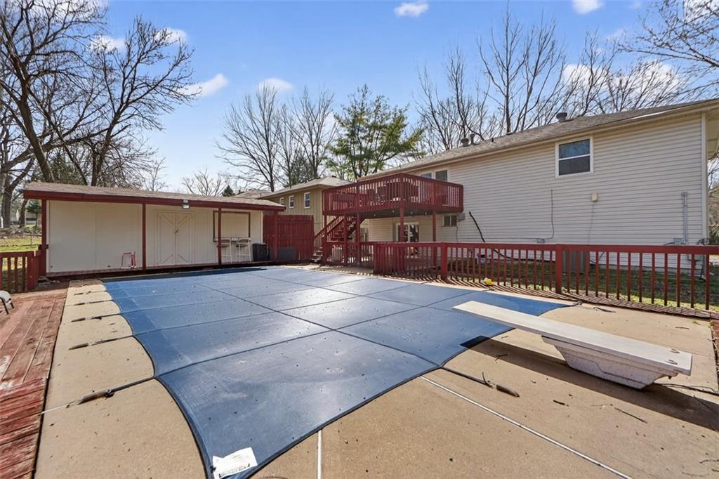 600 NE 114th Street