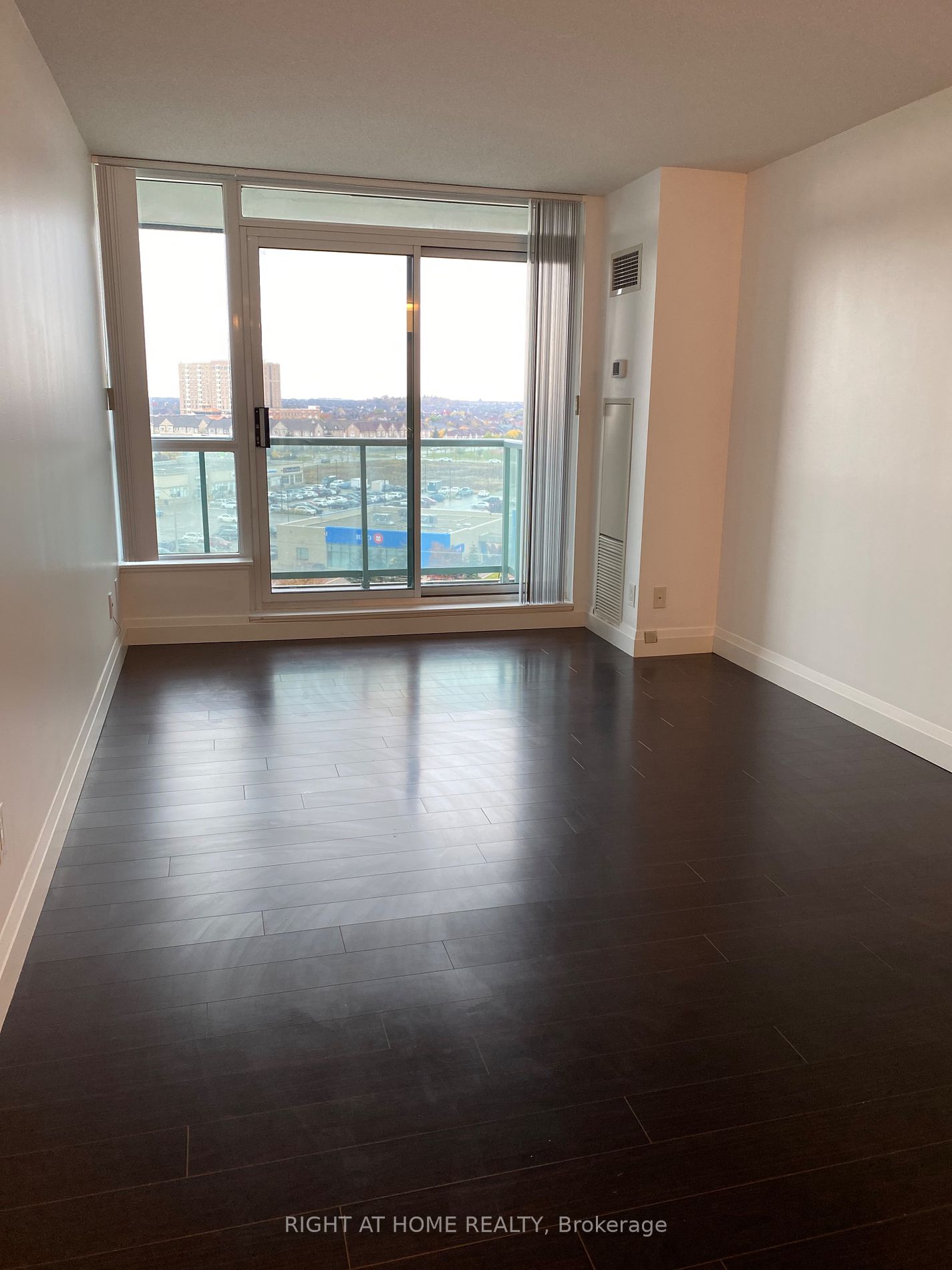 4850 Glen Erin Dr #911