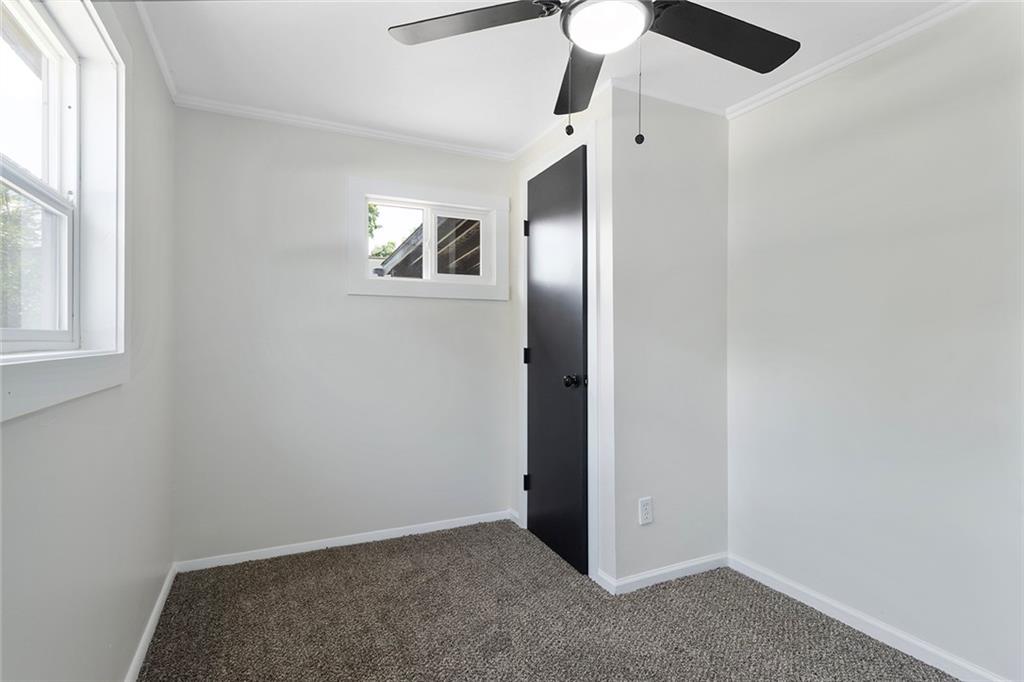 3705 N Walrond Avenue