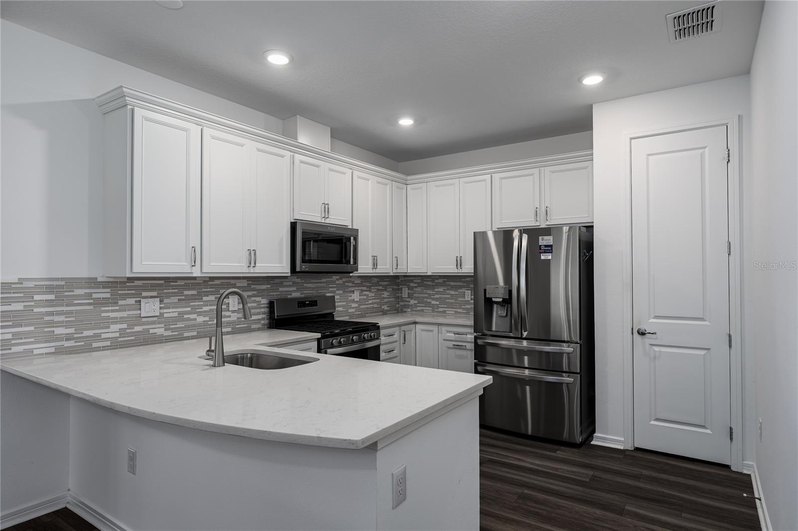 10641 Spring Tide Way