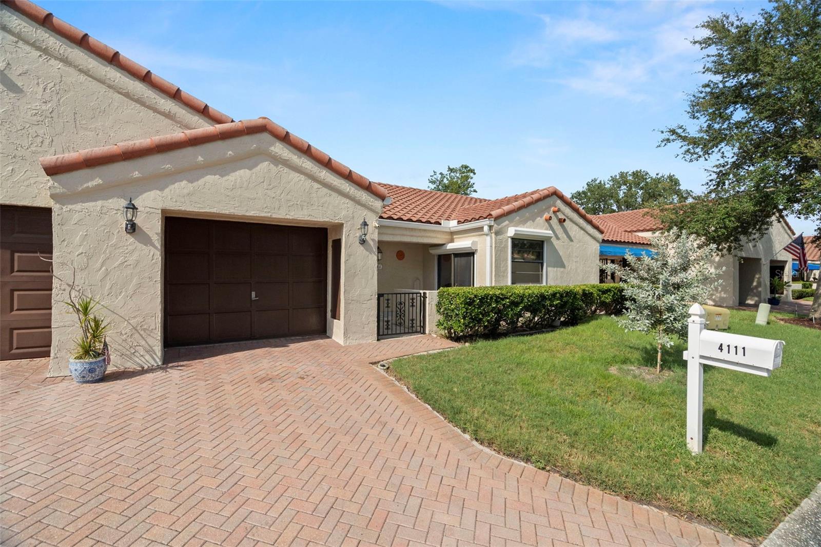 RARE, POND VILLA UNIT AVAILABLE! BEAUTIFUL WATER VIEWS! MOVE-IN READY! 2 BEDROOM, 2 BATH SPLIT FLOOR PLAN, with attached 1 CAR GARAGE! This Spanish-style villa in the highly desirable Las Villas in the Mainlands is a one of a kind opportunity waiting for you!
When You Arrive, enter through a very welcoming Large Front Porch. Inside, is a Tiled Entryway and into the Living Room that has Sliding Doors to the Back Porch. From the Porch, enjoy the Water & Wildlife Views. The Guest Bedroom has Sliding Doors to the Paver Front Porch. The Spacious Kitchen has an Area for a Small Dinette Table Setting, with Sliding Doors to the Back Porch. The Primary Bedroom is on the other side of the Living Room along with the Primary bathroom that boasts plenty of space and offers dual closets.
Las Villas at Mainlands Unit 7 is a 55+, Golf Cart Friendly Community that has a Clubhouse, Heated Pool & 3 Shuffleboard Courts. The family-owned Mainlands Golf Course is a Public Par 67 ‘Florida Links’ Style Course Residing within the Mainlands Community consisting of 7 Units (subdivisions) each having its own Clubhouse, Heated Pool, Amenities & Social Clubs. The Exterior of the home, including the Roof & Lawn Maintenance are maintained by the Association. Mainlands is Centrally Located with Convenient Access to Major Highways, as a Gateway to the Culture, Entertainment and Sporting Delights in the Tampa Bay Area ! To name a few - Pinellas County Beaches are just a short drive away; World-Class Art Galleries, Theaters, and Cultural Events; Top-Notch Golf Courses, Tennis Clubs, and Water Sports; Beautiful Parks and Nature Preserves & Professional Football, Baseball, & Hockey Teams! Call for your private showing today!!!