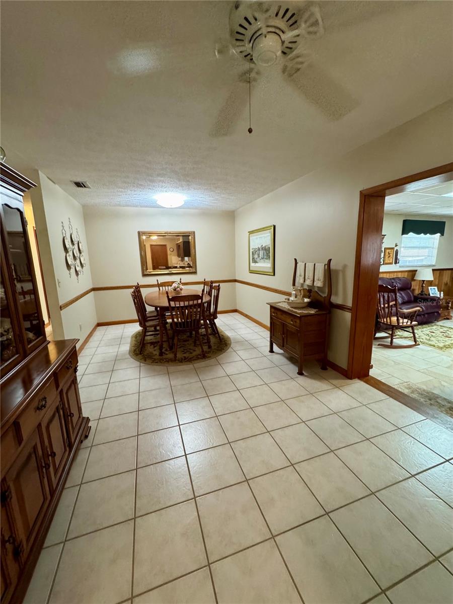 827 Strawberry Lane