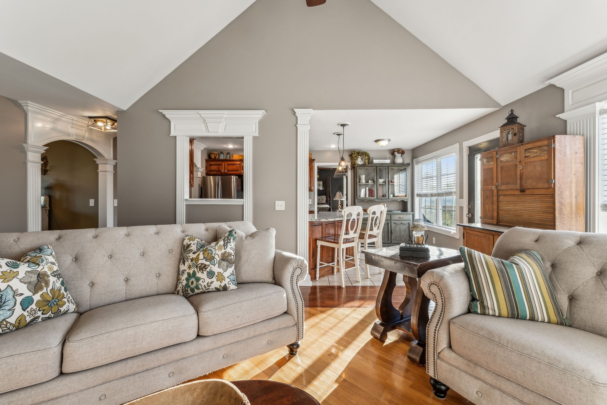 5881 Highway 31 W