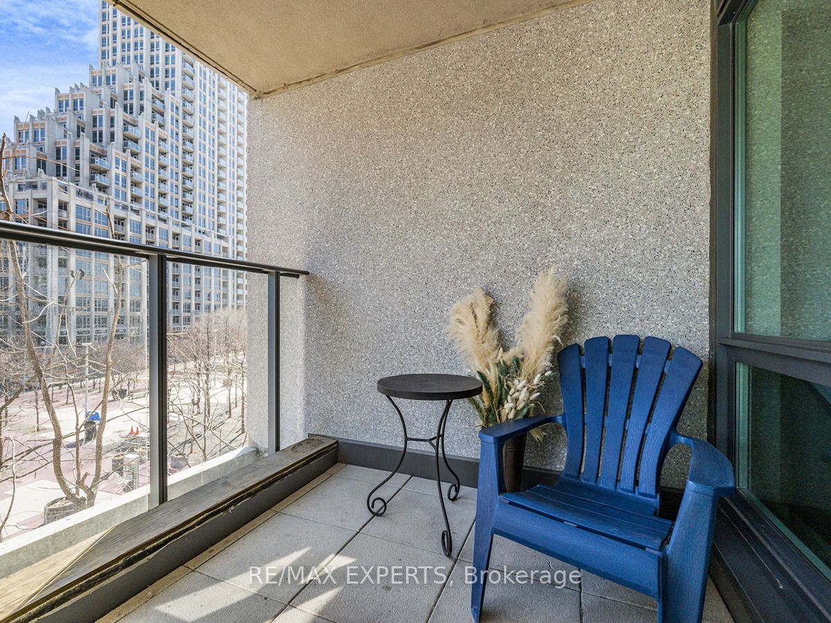 209 Fort York Blvd 379