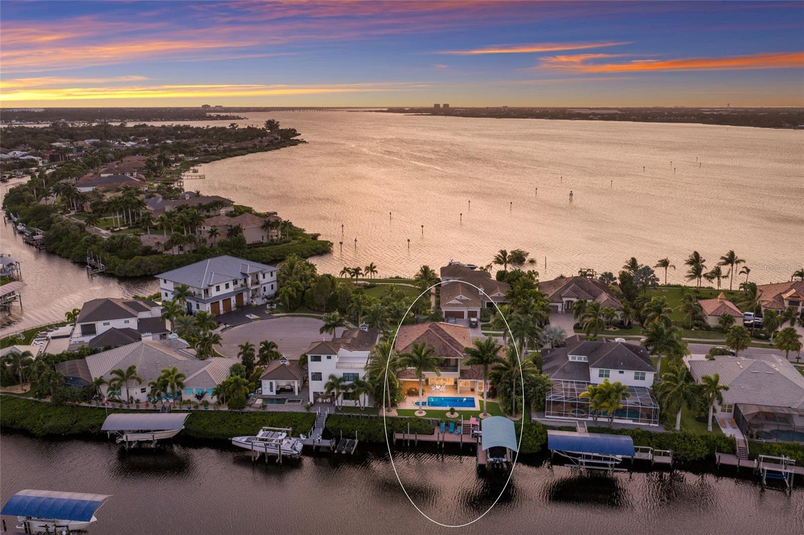 613 Regatta Way, Bradenton, FL