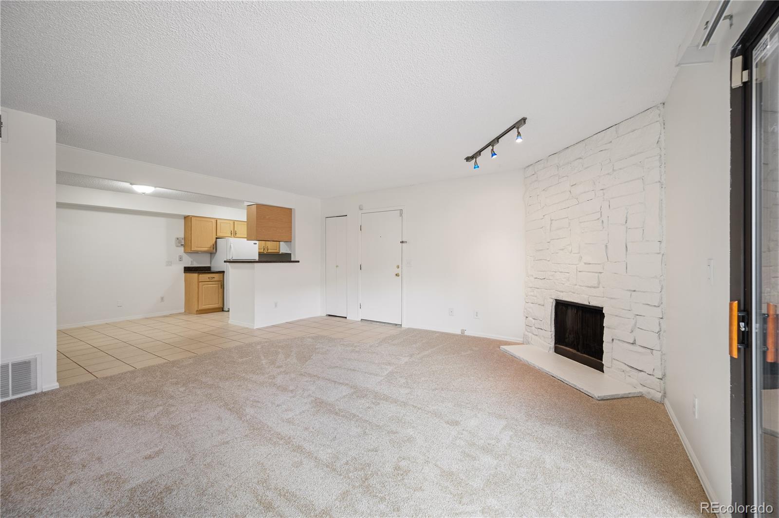 3335 S Ammons Street 6-102
