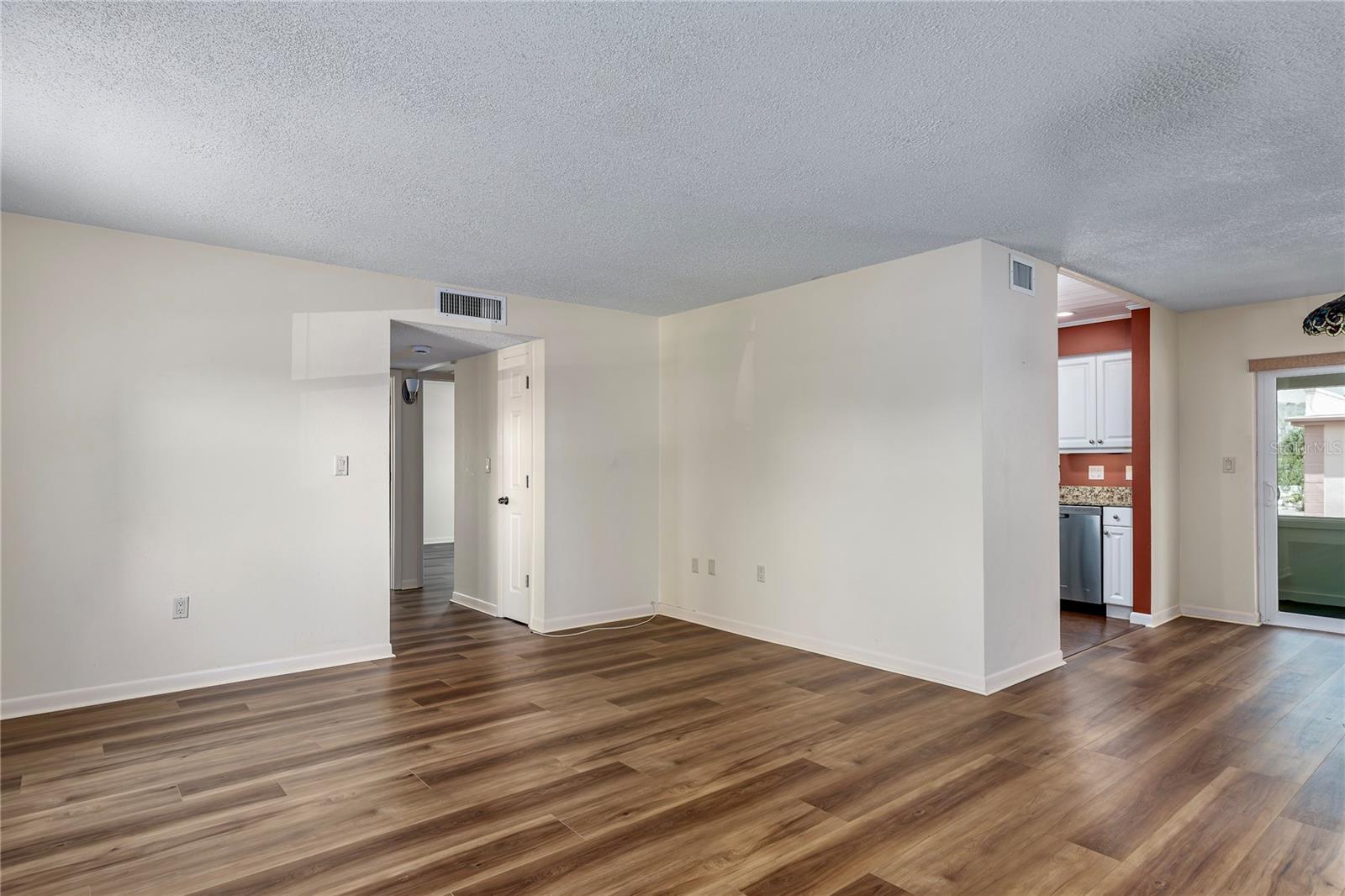 7001 Place De La Paix 2A