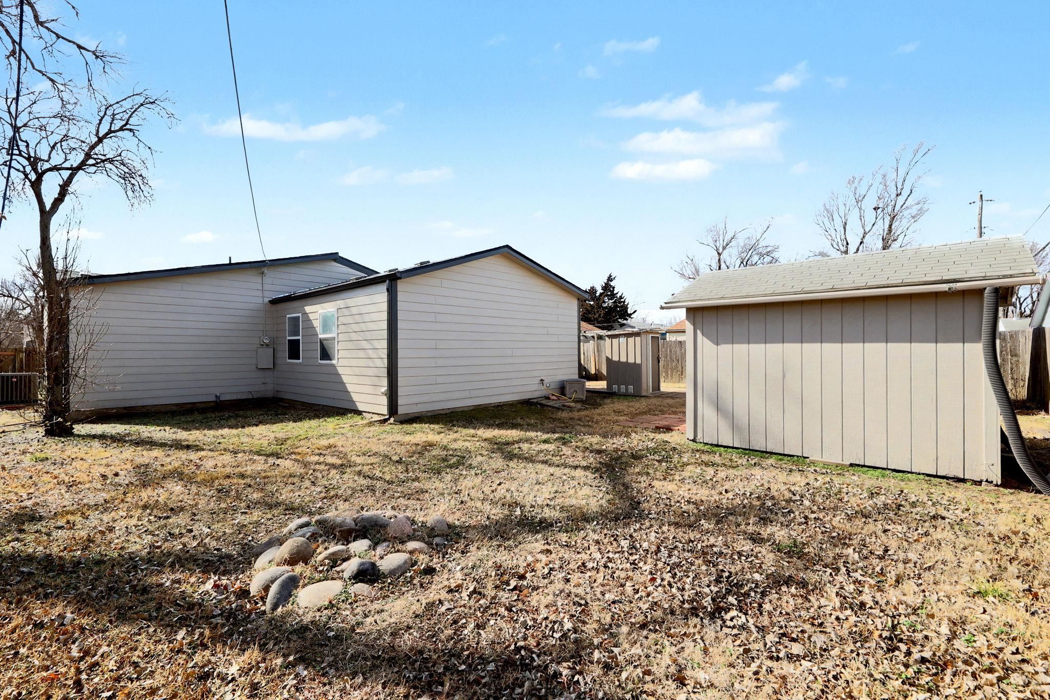 2222 W Greenfield St