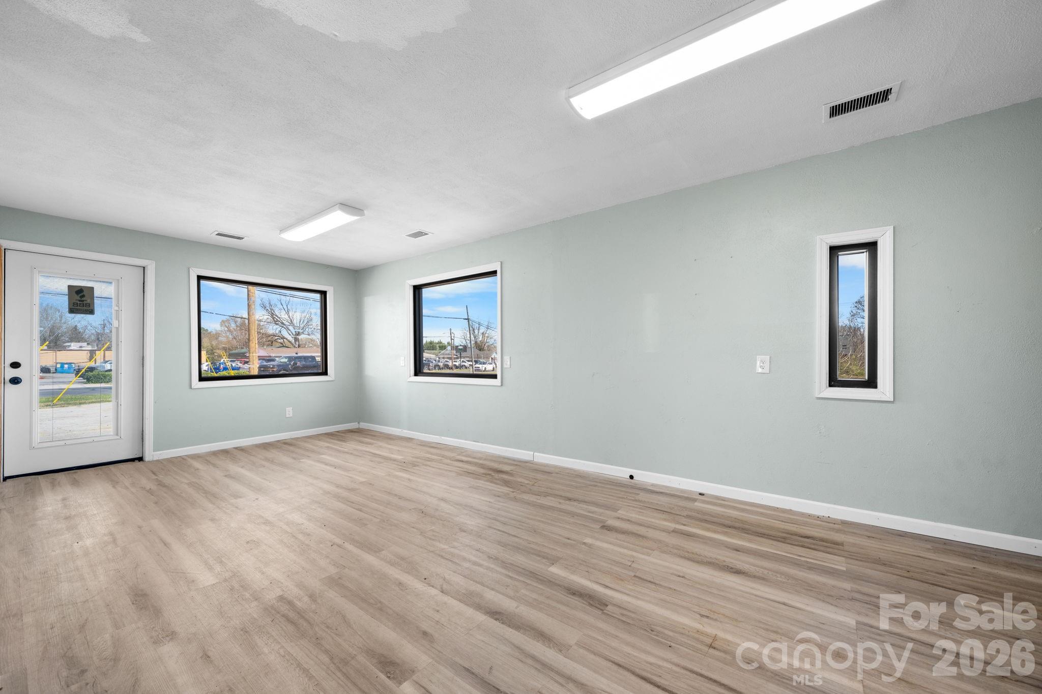 121 13th Street SW