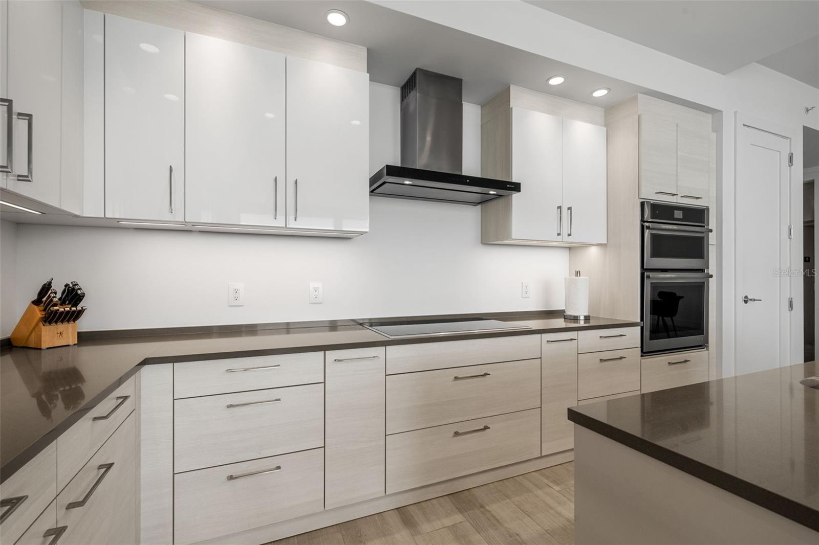 1155 N Gulfstream Avenue 802