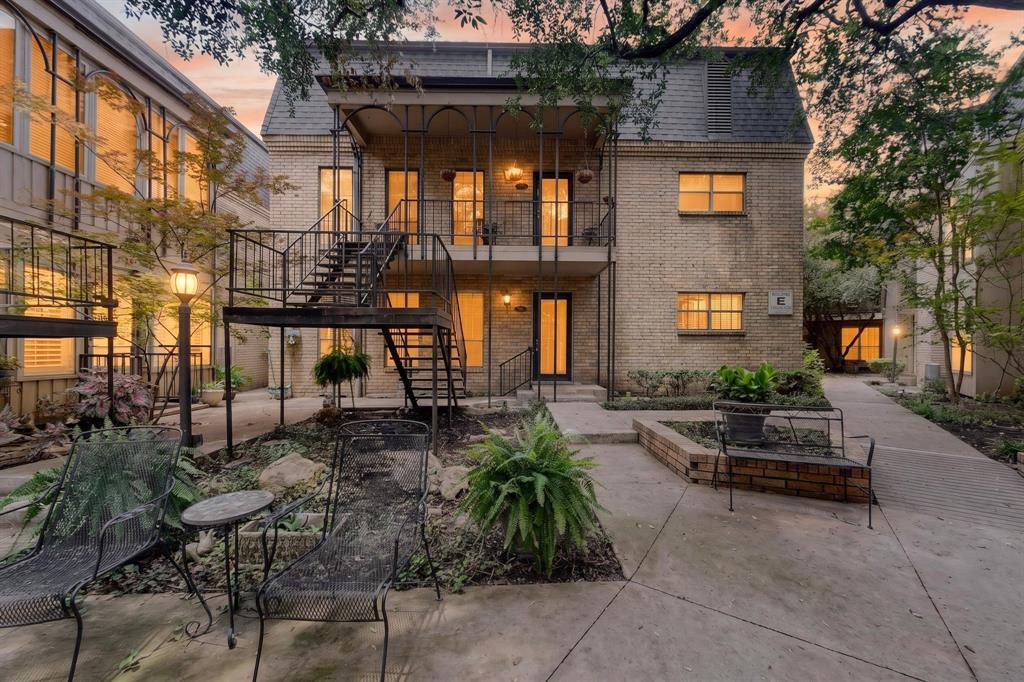 4312 Bellaire Drive S 110E
