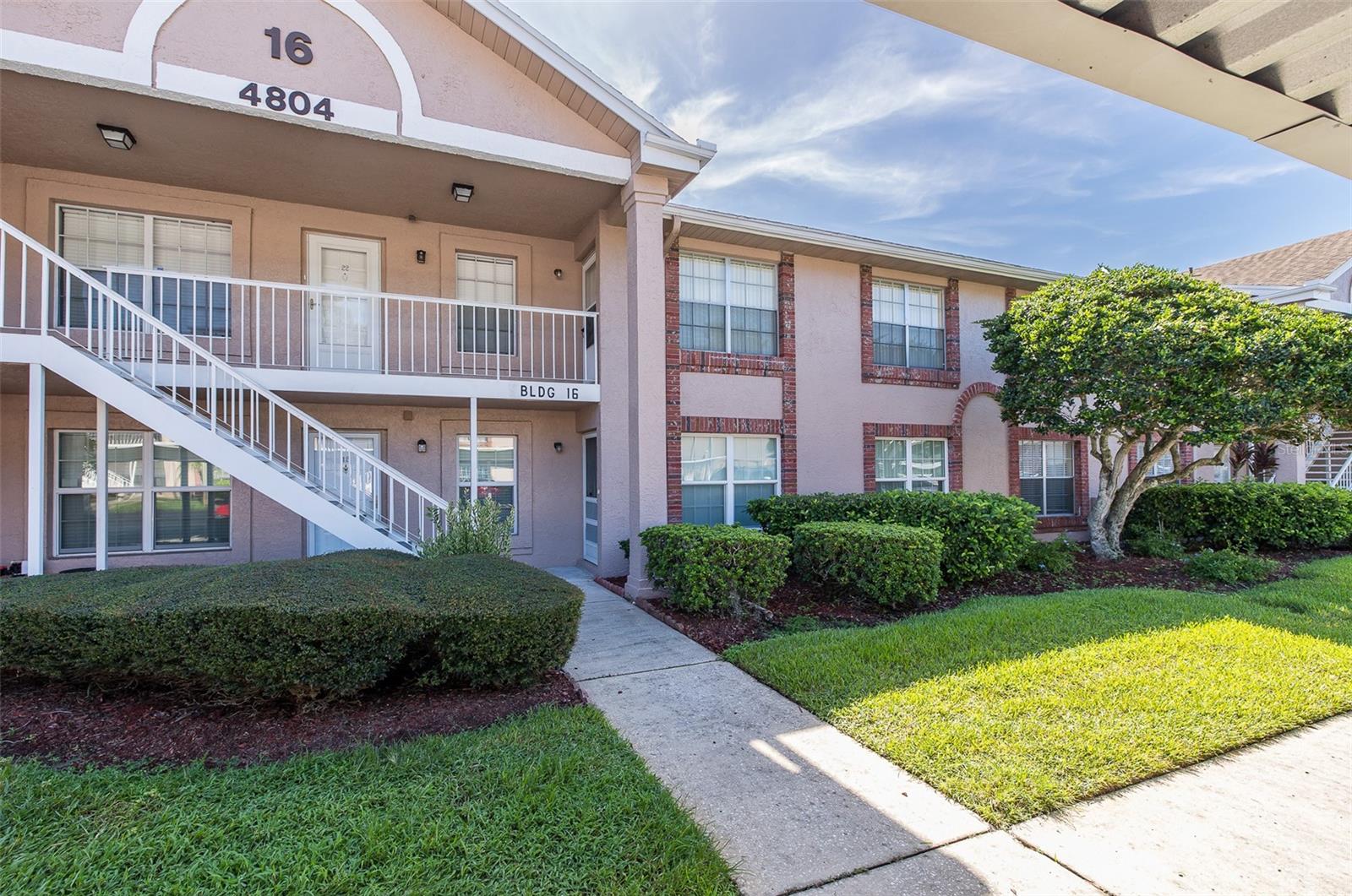 Welcome to easy Florida living in this lovely 2 bedroom condo in the desirable 55+ condo community ofSunnybrook located in New Port Richey. Offering a comfortable and functional layout, this home is a greatopportunity for anyone looking to enjoy a low maintenance lifestyle in a convenient location. The squarefootage was used beautifully in this home between the spacious living, dining and kitchen areas which provideplenty of room to relax or entertain, while the bedrooms are comfortable retreats. Minutes from downtown,shopping, restaurants, medical facilities, parks and the beautiful gulf coast, this condo offfers a greatcombination of location, value and convenience. Great for a full time or seasonal Florida getaway, come seethe potential and make it your own!