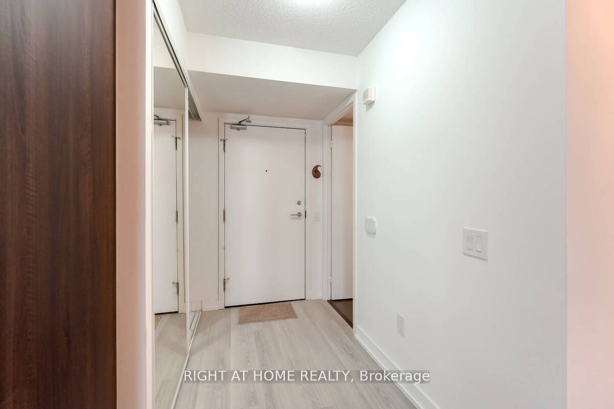 121 Mcmahon Dr 1216