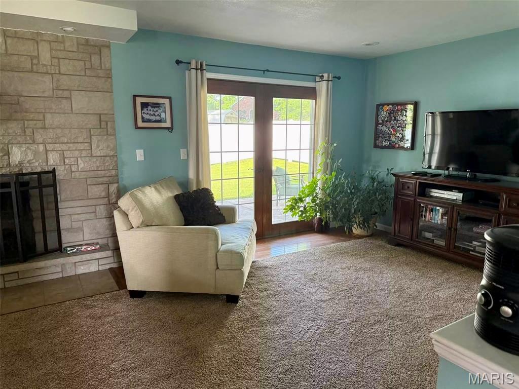 25 Coachlight Drive