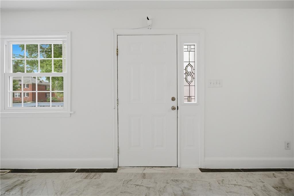 218 Bradford Avenue