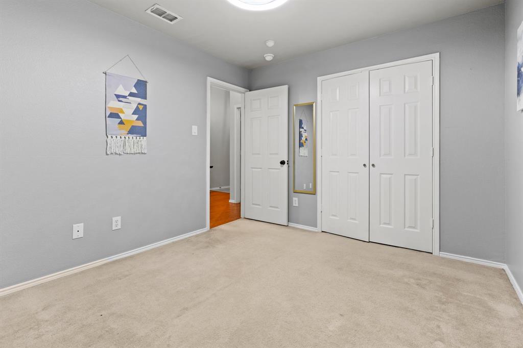 1252 Sweetwater Drive