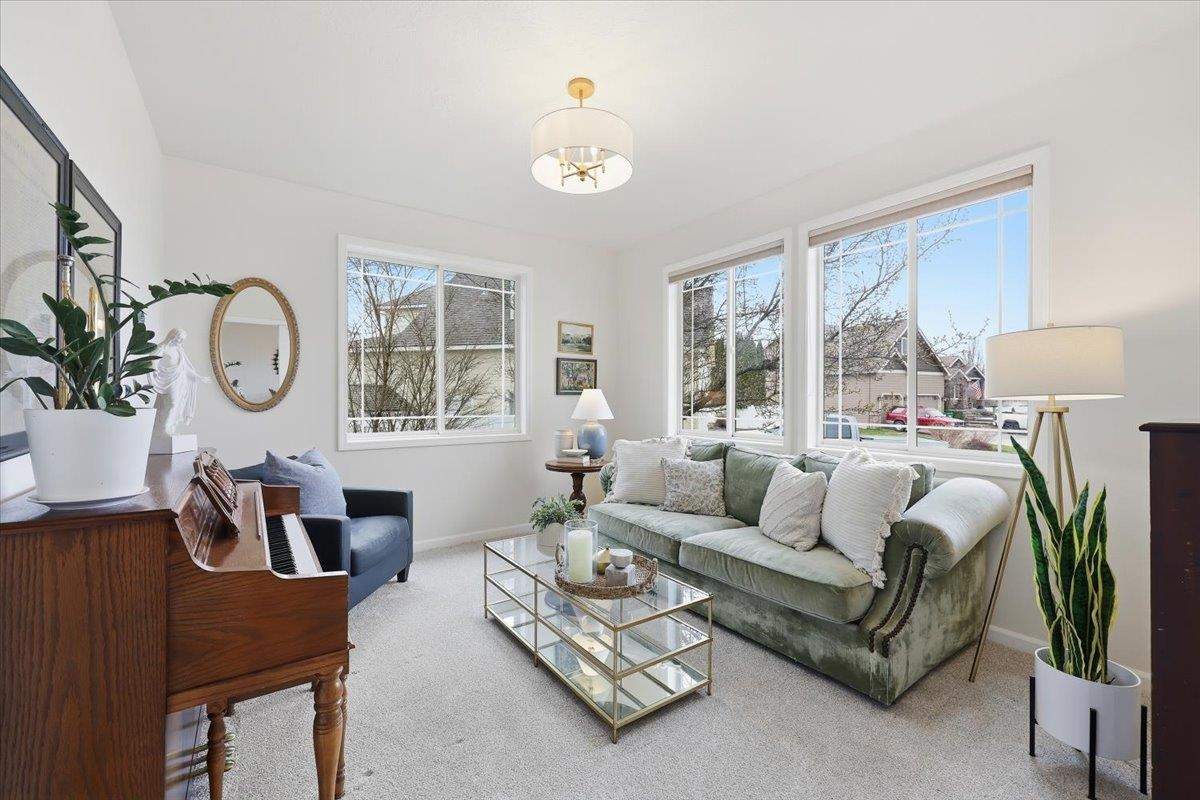 17405 E Morningside Ln