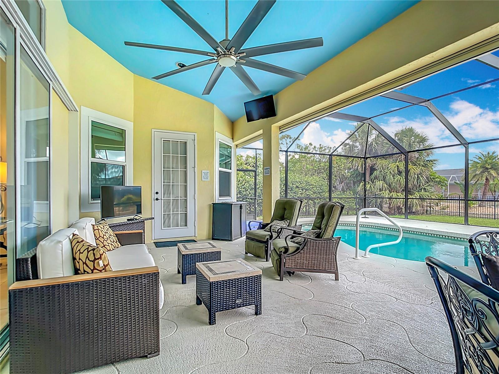 613 Boundary Boulevard