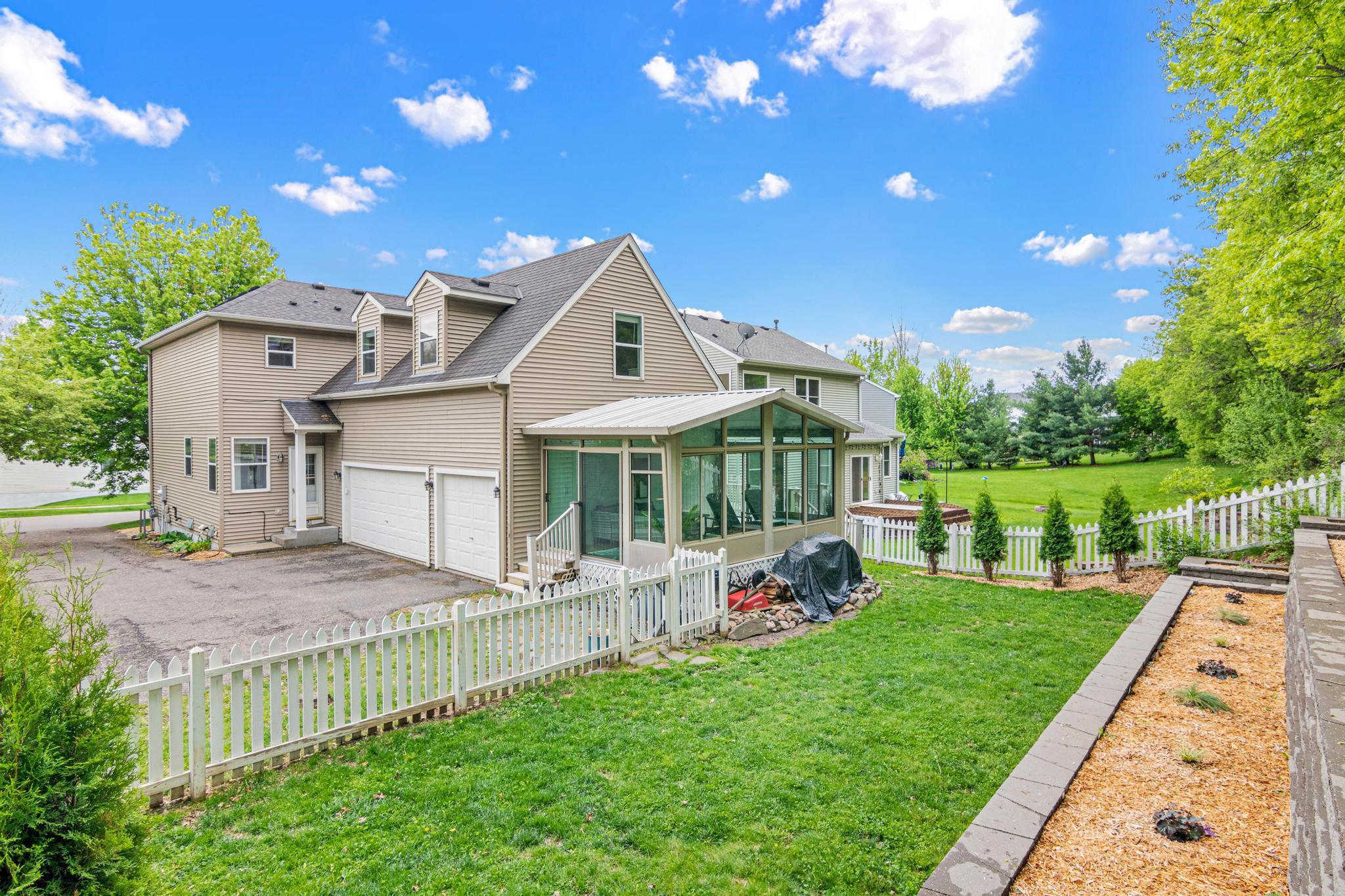 1072 Delano Court