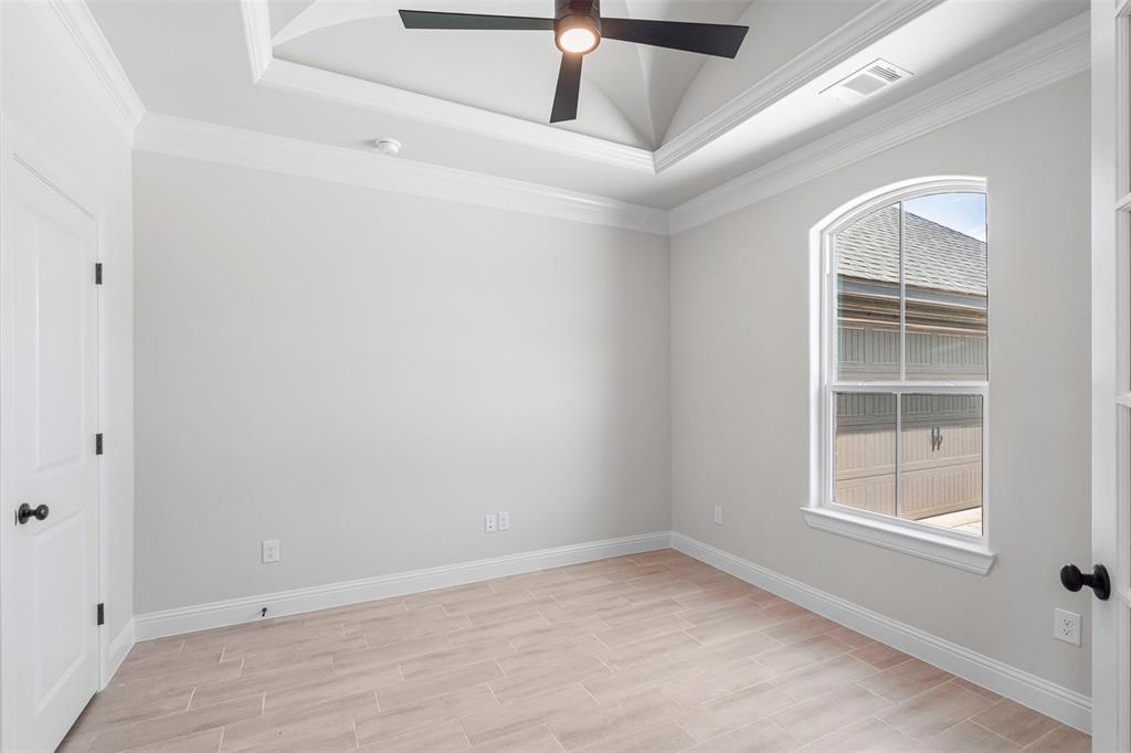 2172 Middlewood Circle