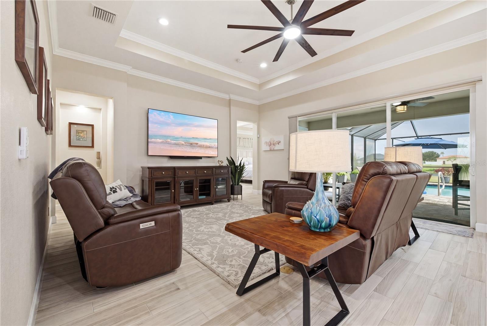5315 San Remo Circle