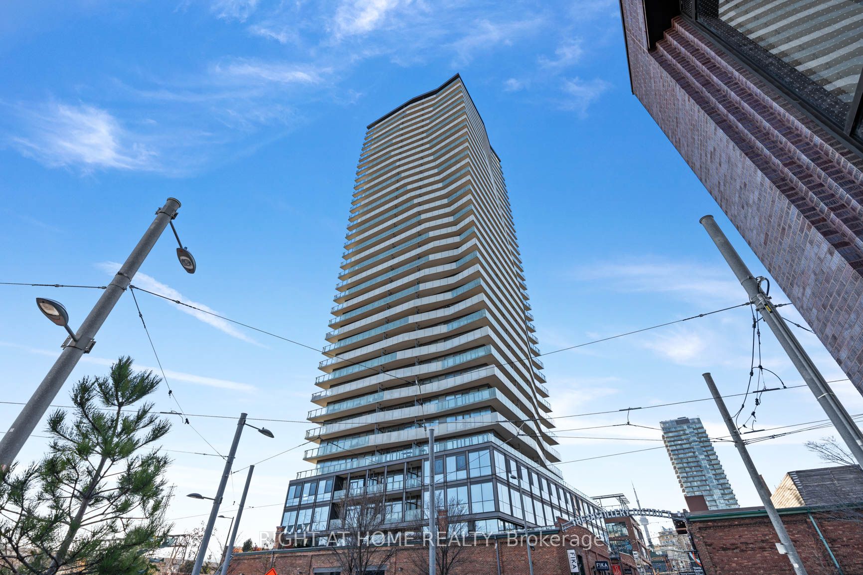 390 Cherry St 2501