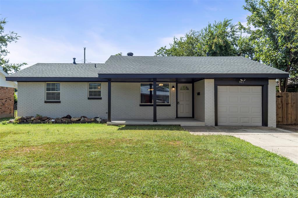 Fully Renovated & Move-In Ready!
Welcome to this beautifully updated 3-bedroom, 1.5-bath home in the heart of Moore. Every detail has been thoughtfully refreshed to offer the perfect blend of modern style and everyday comfort. Enjoy brand-new flooring throughout, stylish light fixtures, and a redesigned interior that feels bright, open, and inviting. The kitchen features new appliances and sleek finishes, while both bathrooms have been tastefully upgraded with contemporary touches. A new hot water heater adds peace of mind. Outside, the home boasts a full exterior makeover and includes a 1-car garage for convenience. With all major updates completed, this home is ready for you to move in and make it your own!