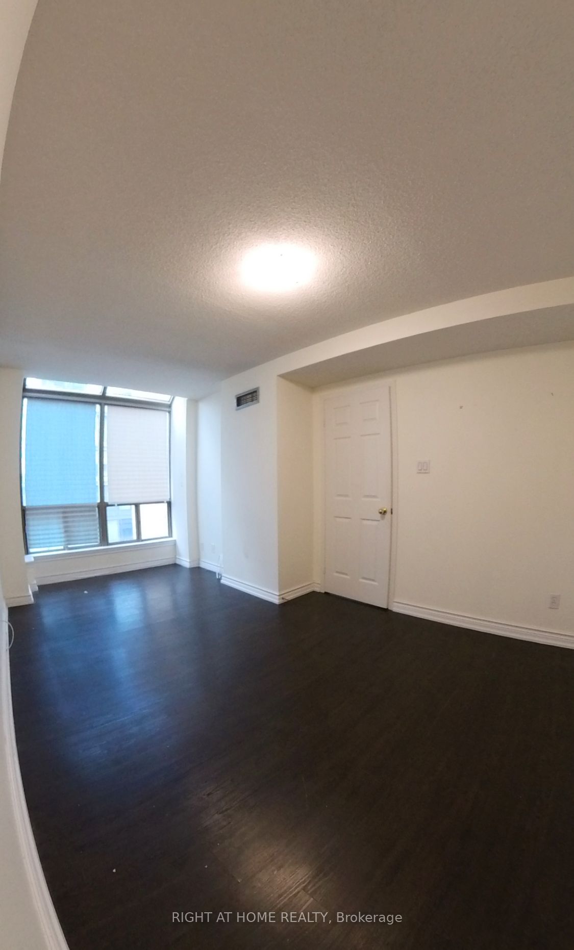 40 Scollard St 1607