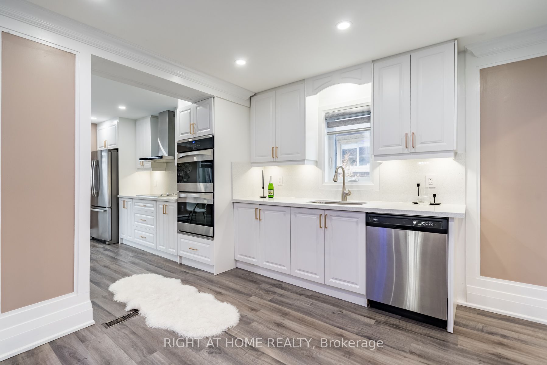 124 Guelph St
