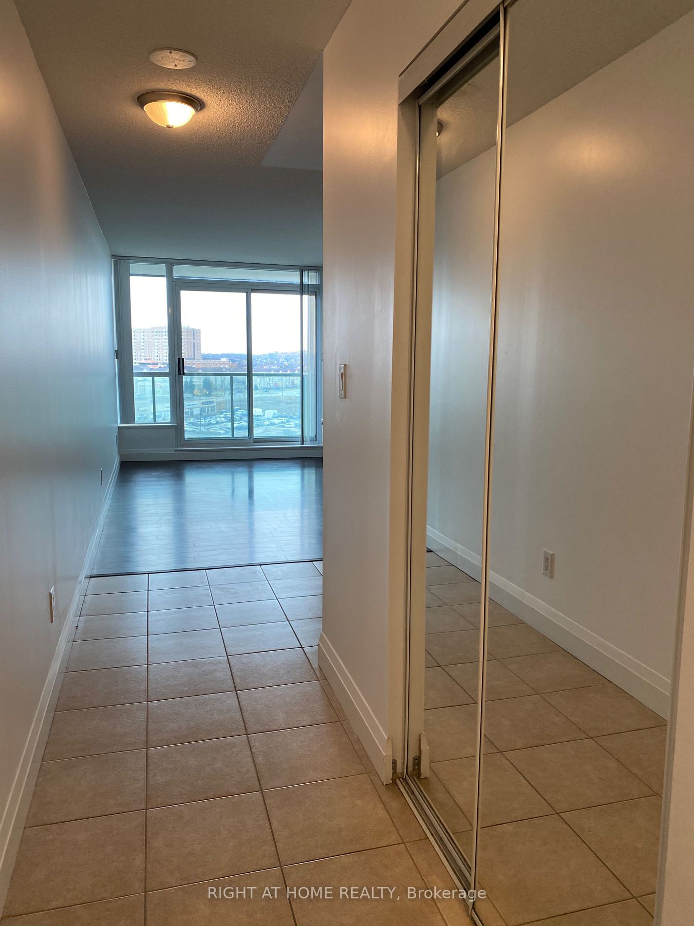 4850 Glen Erin Dr #911