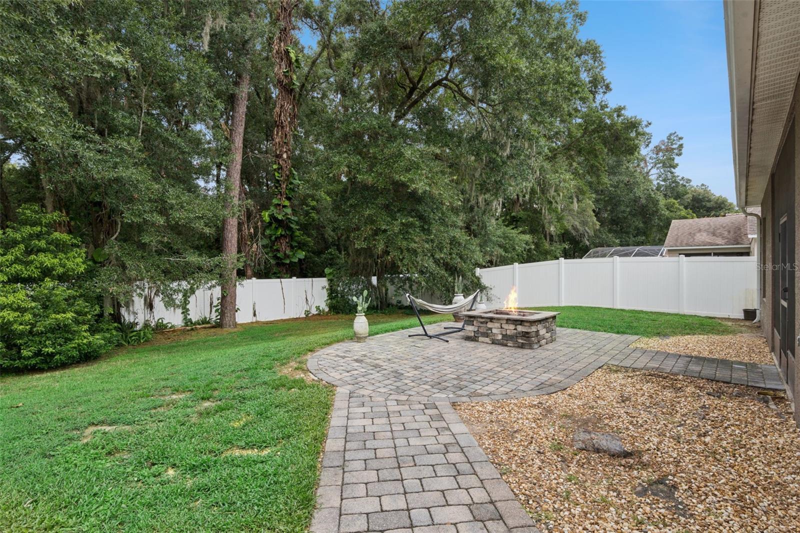 2019 Golden Ivy Way