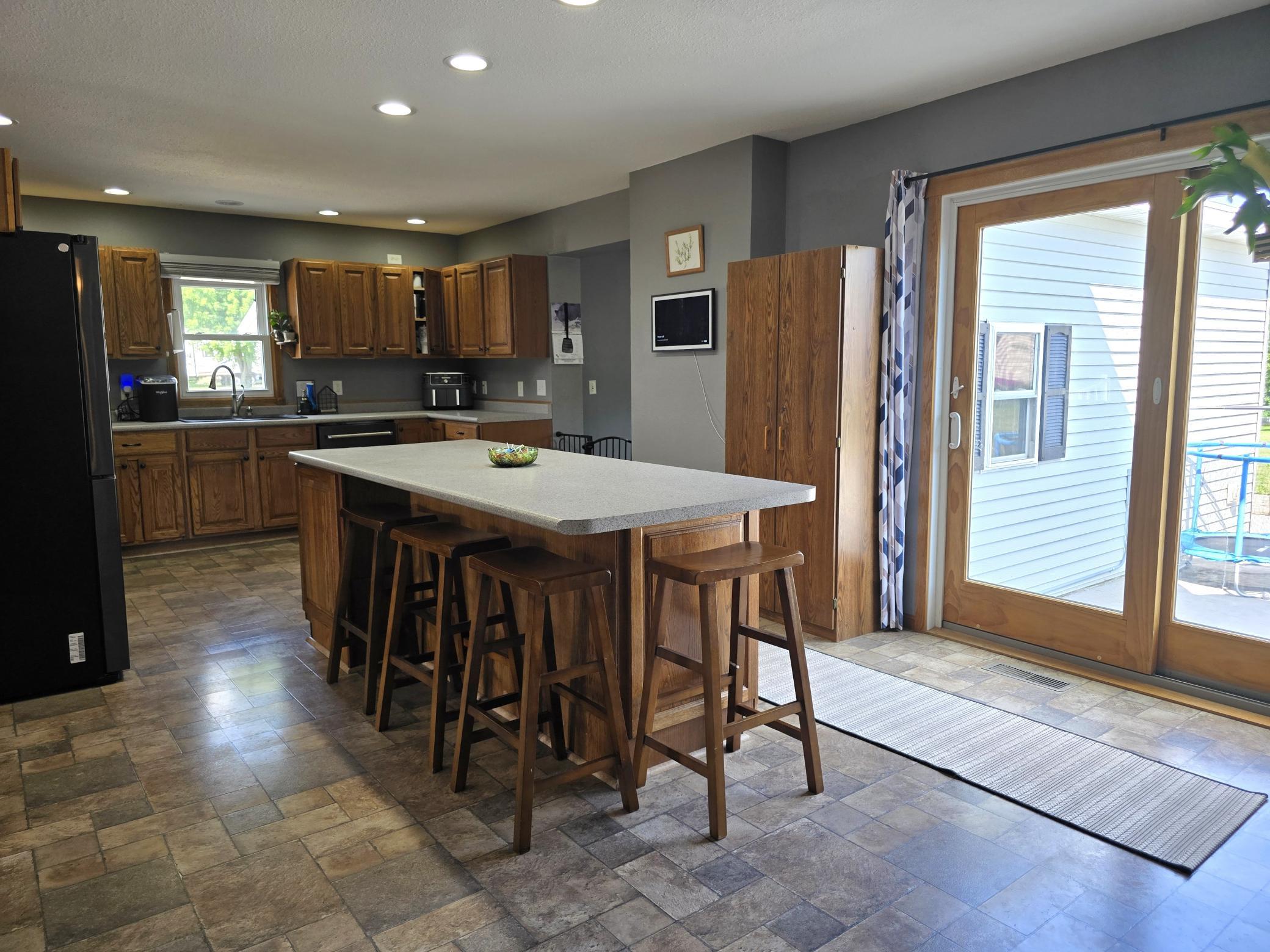 102 County Road 16 S