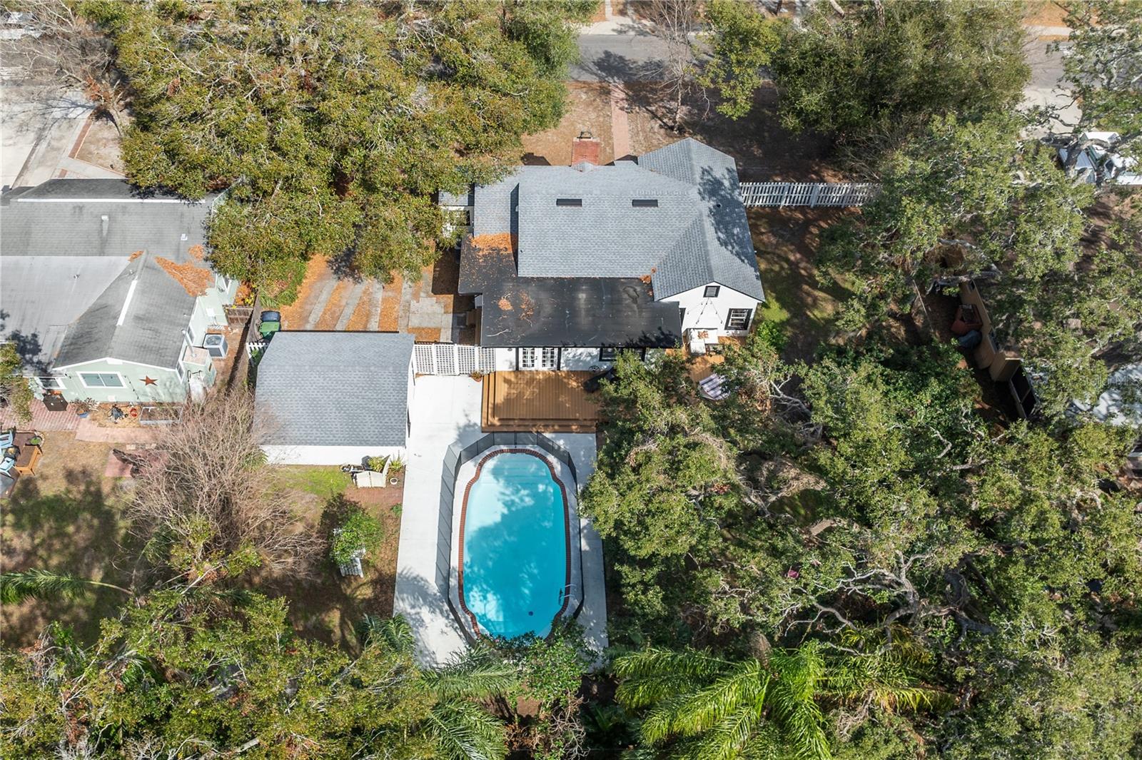 1209 E Idlewild Avenue