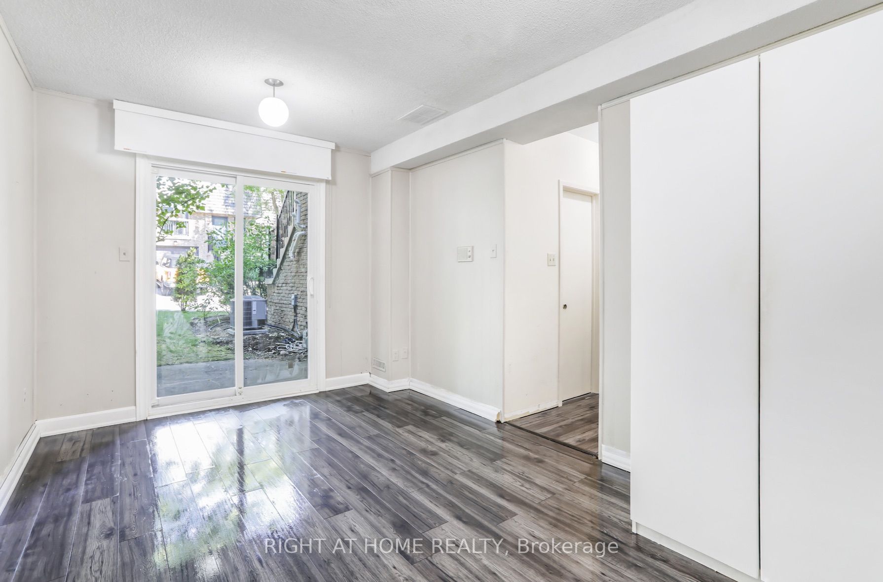 1 Vale Carseway Way