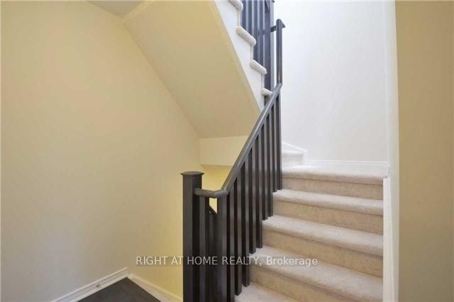 2441 Greenwich Dr 47