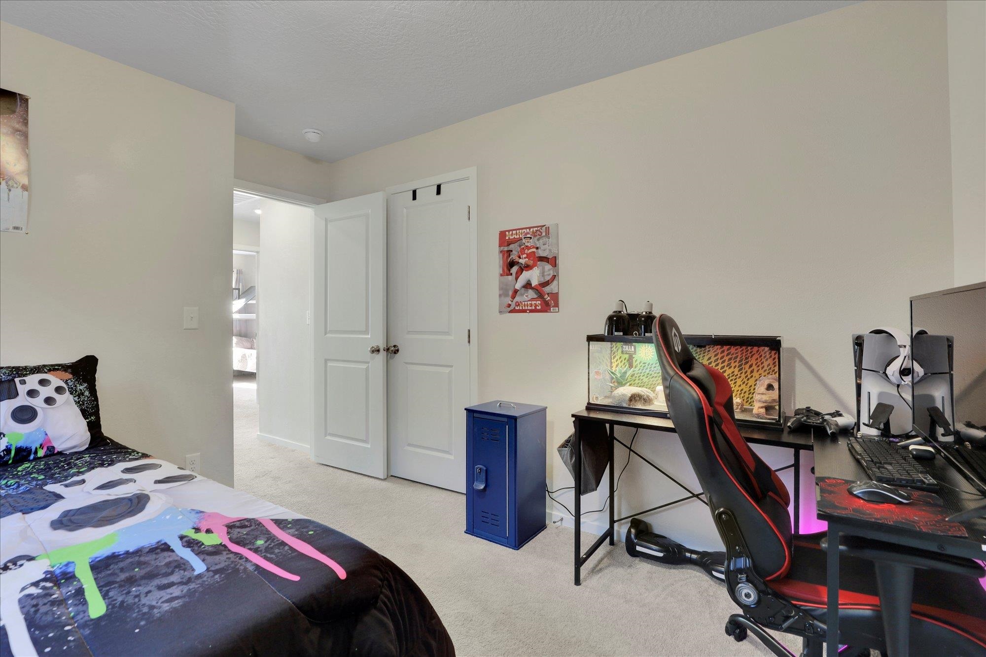 10840 N Paiute St