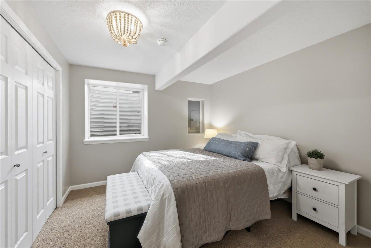 17405 E Morningside Ln