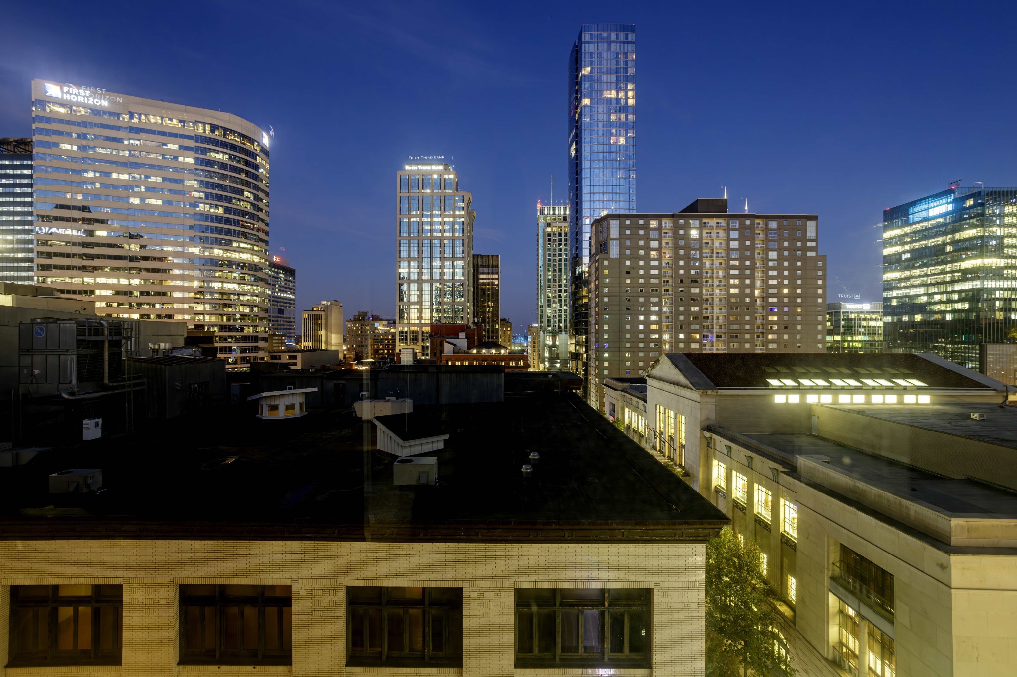 700 Church Street 902