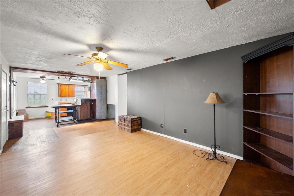 3305 County Road 3070