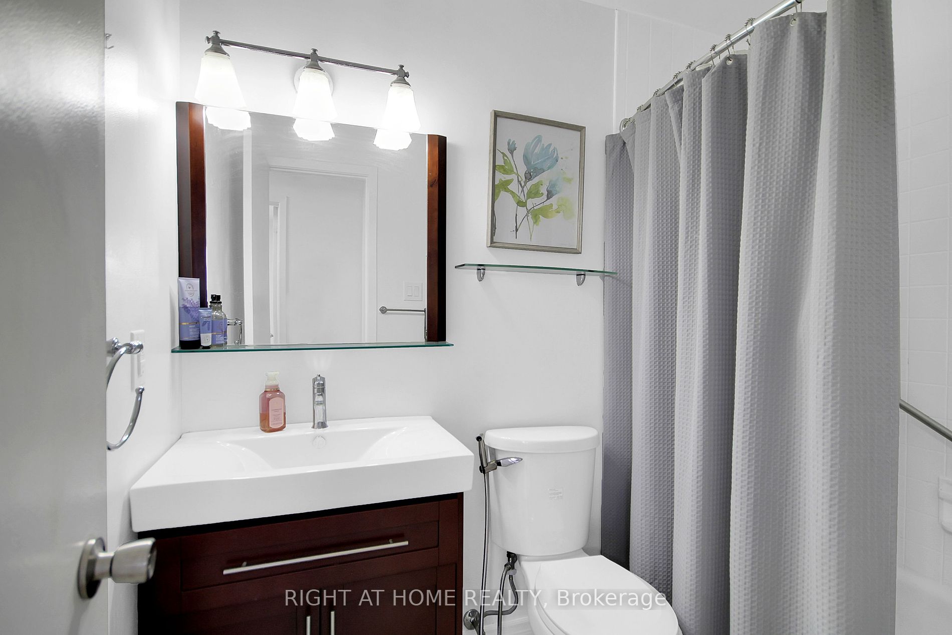 2126 Canberra Pl