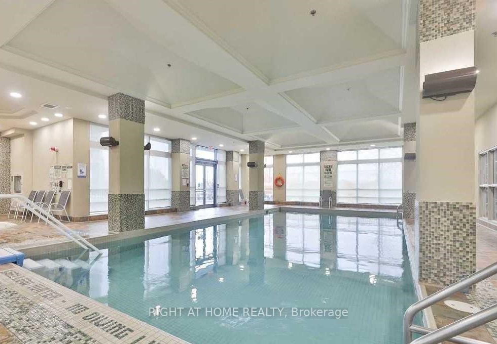 339 W Rathburn Rd 2011