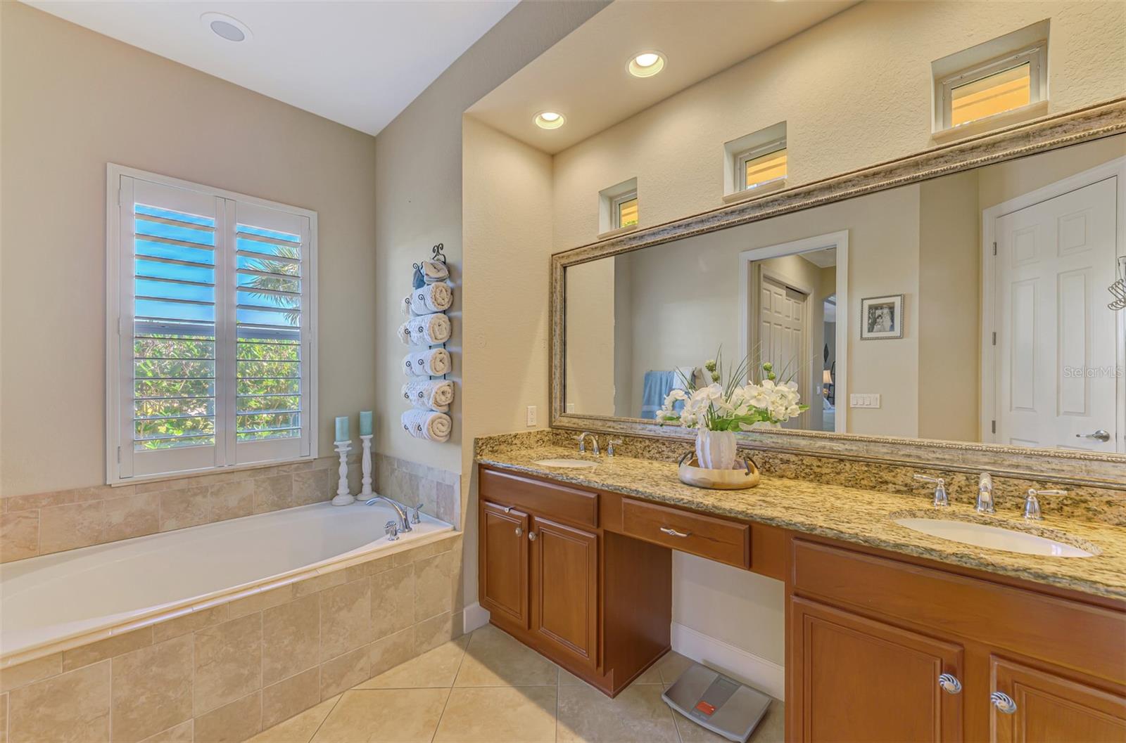 13065 Cedar Creek Drive