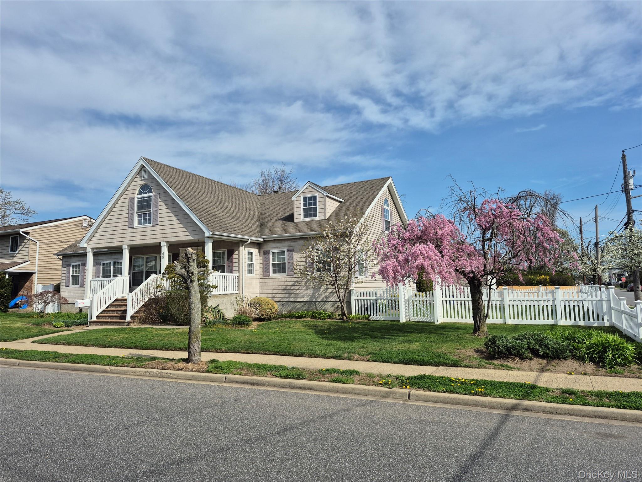 9 ( 45 ) E Henrietta Avenue